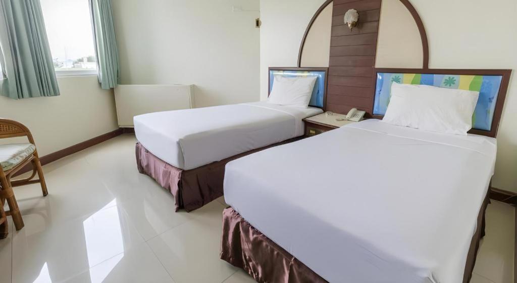 Lake Inn Hotel Songkhla Buitenkant foto