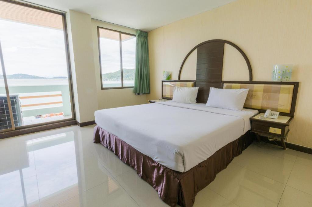 Lake Inn Hotel Songkhla Buitenkant foto