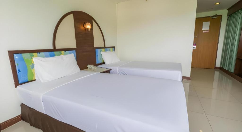 Lake Inn Hotel Songkhla Buitenkant foto
