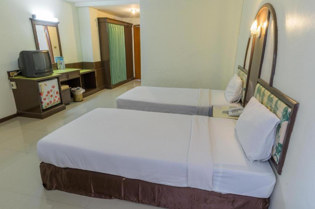 Lake Inn Hotel Songkhla Buitenkant foto