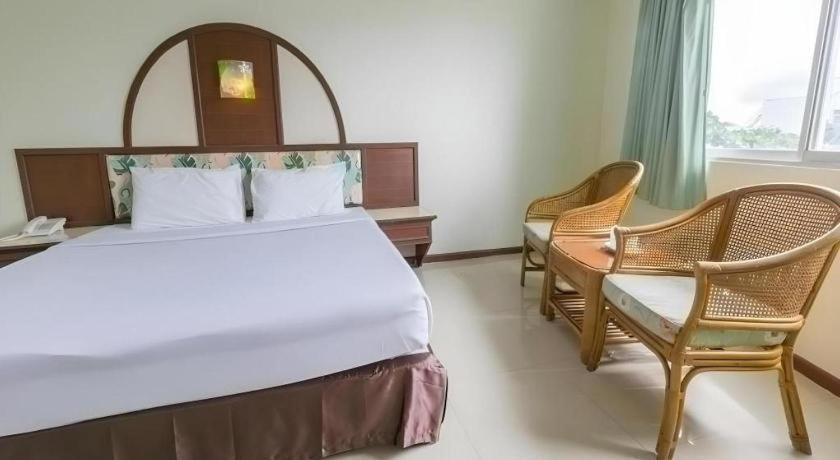 Lake Inn Hotel Songkhla Buitenkant foto
